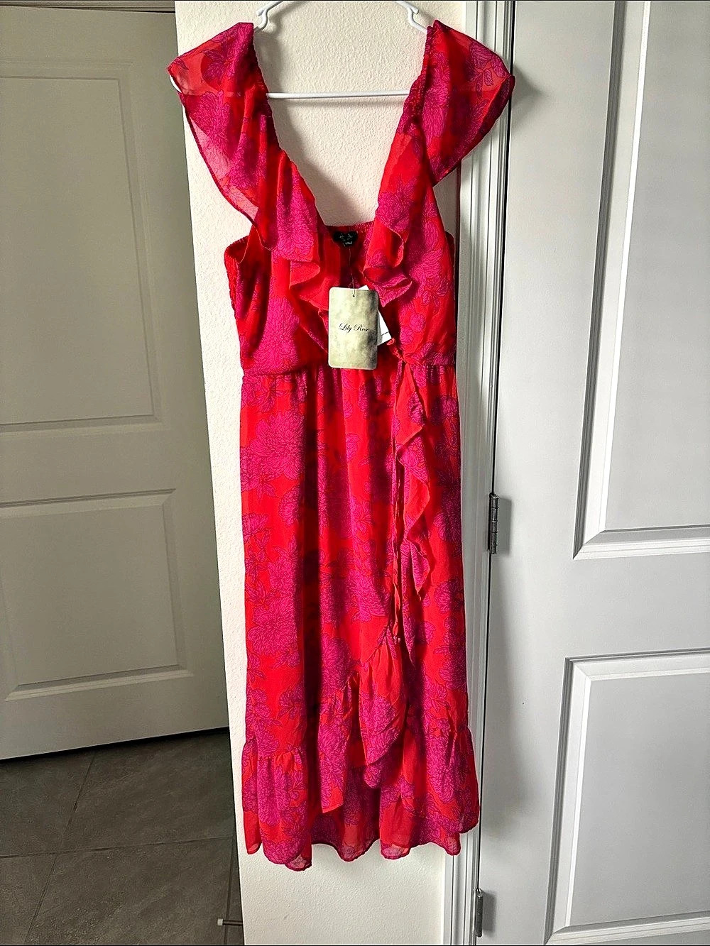 Lily Rose Floral Ruffle Maxi Dress in Pink & Red Size Large NWT